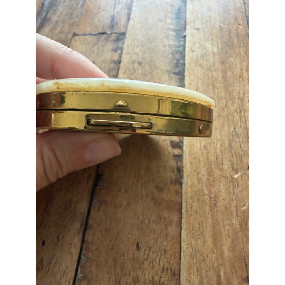 Women's vintage Gold and White mother of pearl Compact Mirror powder puff - Picture 6 of 7